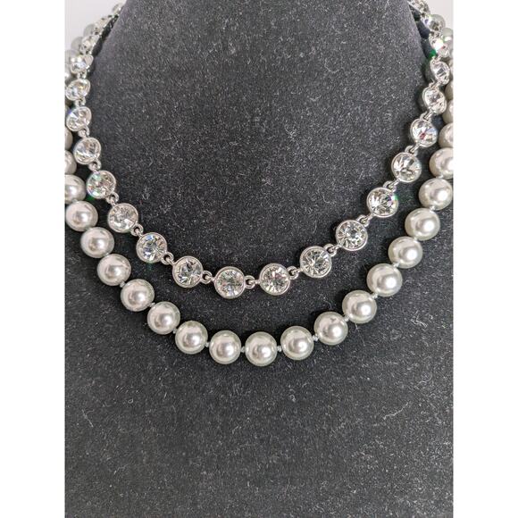 Givenchy Pearl and Rhinestone Crystal Silver Tone Necklace 19" - Picture 5 of 6